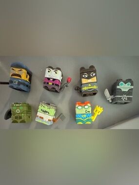 LEGO Mixels Cubits Lot of 7 Mini Figures Colorful Characters